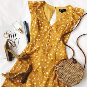 Lulu’s Yellow Floral Maxi Dress